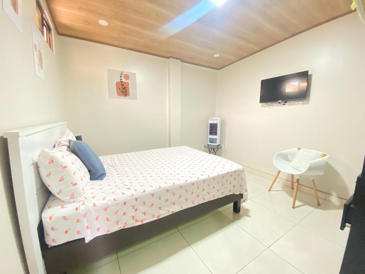 ألاخويلا Orange Apartment 5 Min Aeropuerto Juan Santamaria المظهر الخارجي الصورة